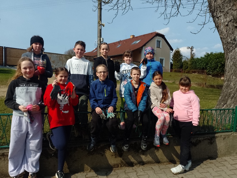 Jarní úklid s Ukliďme svět je hotový. 