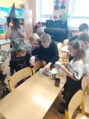 Halloweenský strašidelný pudink s očima