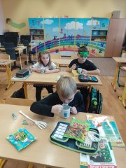 Halloweenský strašidelný pudink s očima